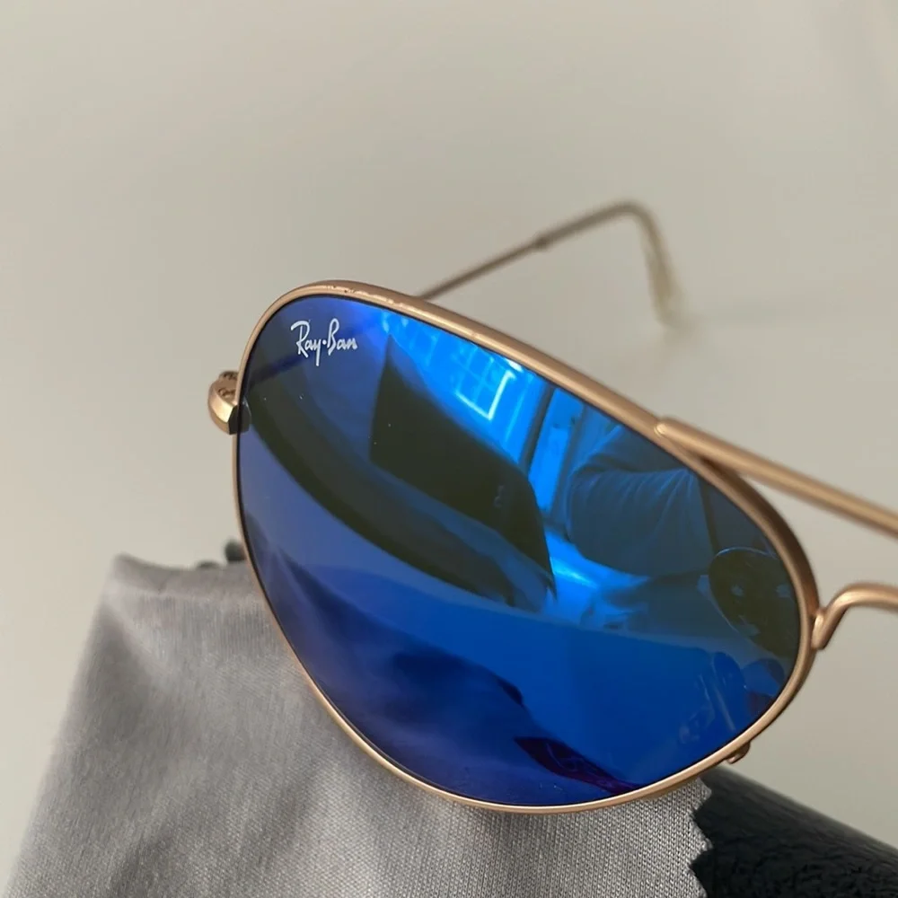 RayBan Aviators - Picture 4 of 6